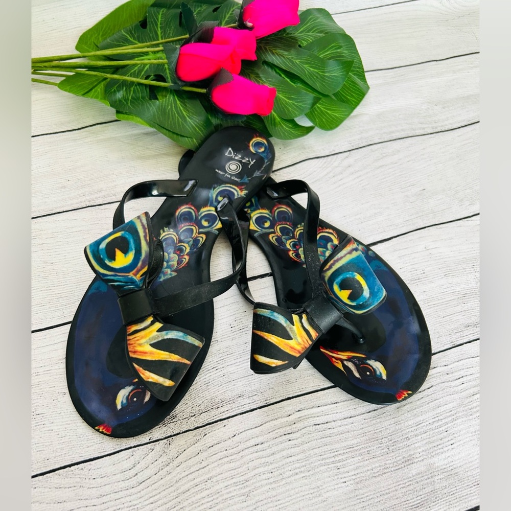 Dizzy Women’s Black Bow Peacock Gel Sandals Size 6.5